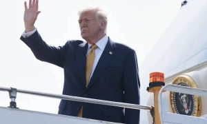 在南海连摔两架军机，美军丢脸丢大了！中方的回复太解气，特朗普不太高兴下令彻查