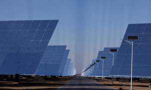 买得到芯片的美国科技巨头，买不到电了。